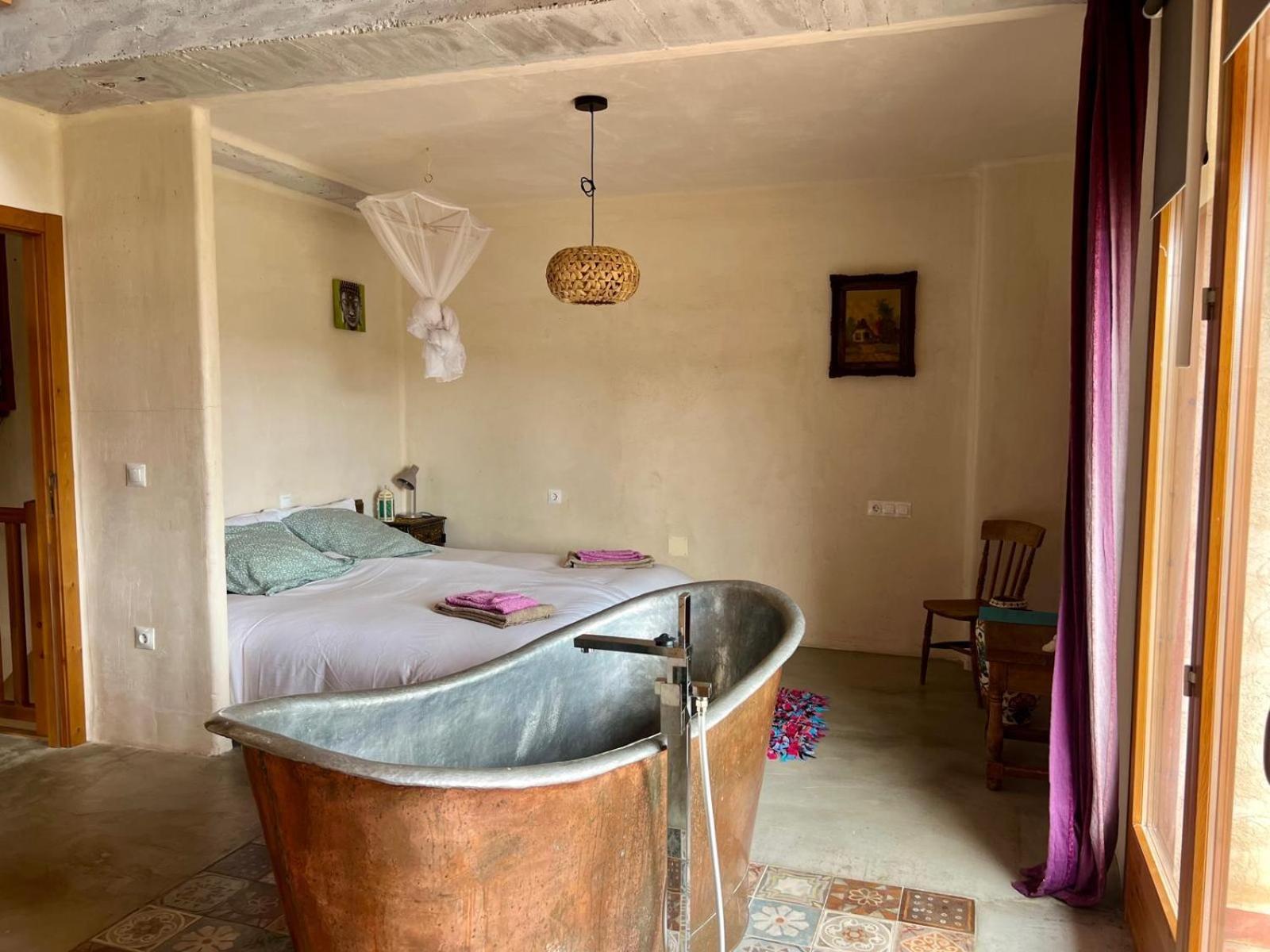 Casa rural Masia Katmandu